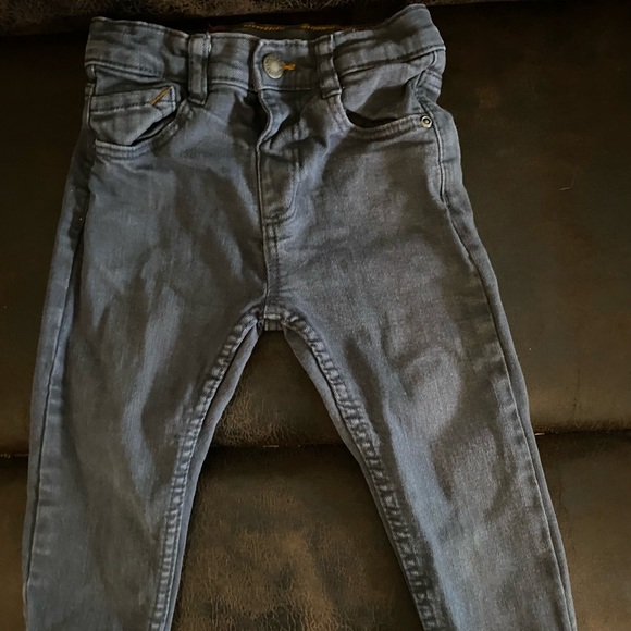 Zara jeans - Picture 2 of 3